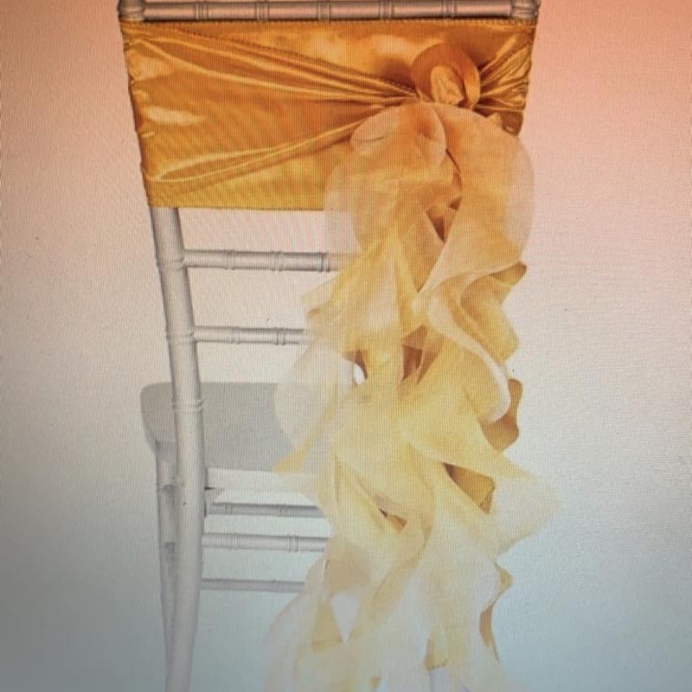 Curly Chair Sash